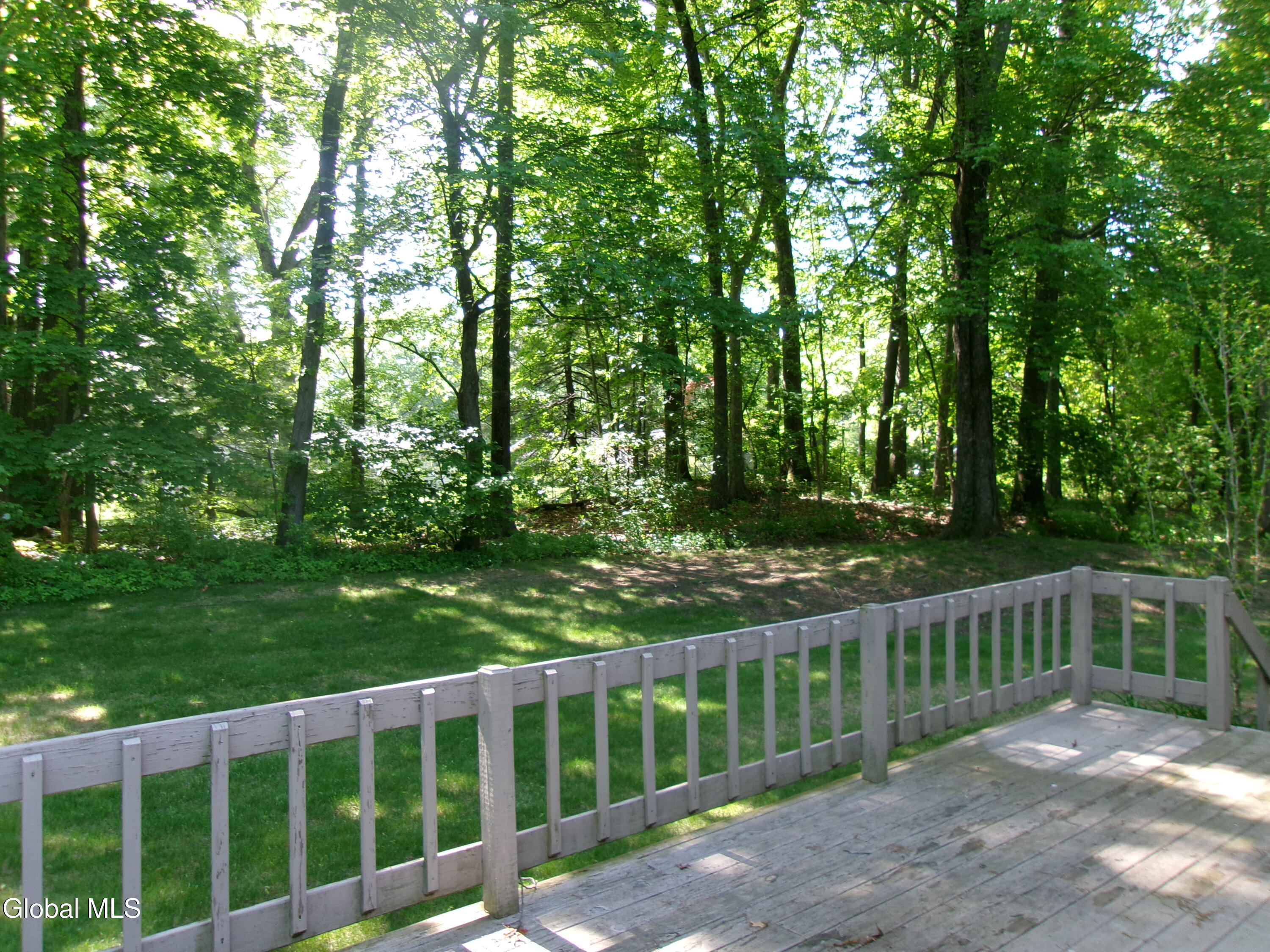 15 Pinecrest Drive Schenectady NY 12309