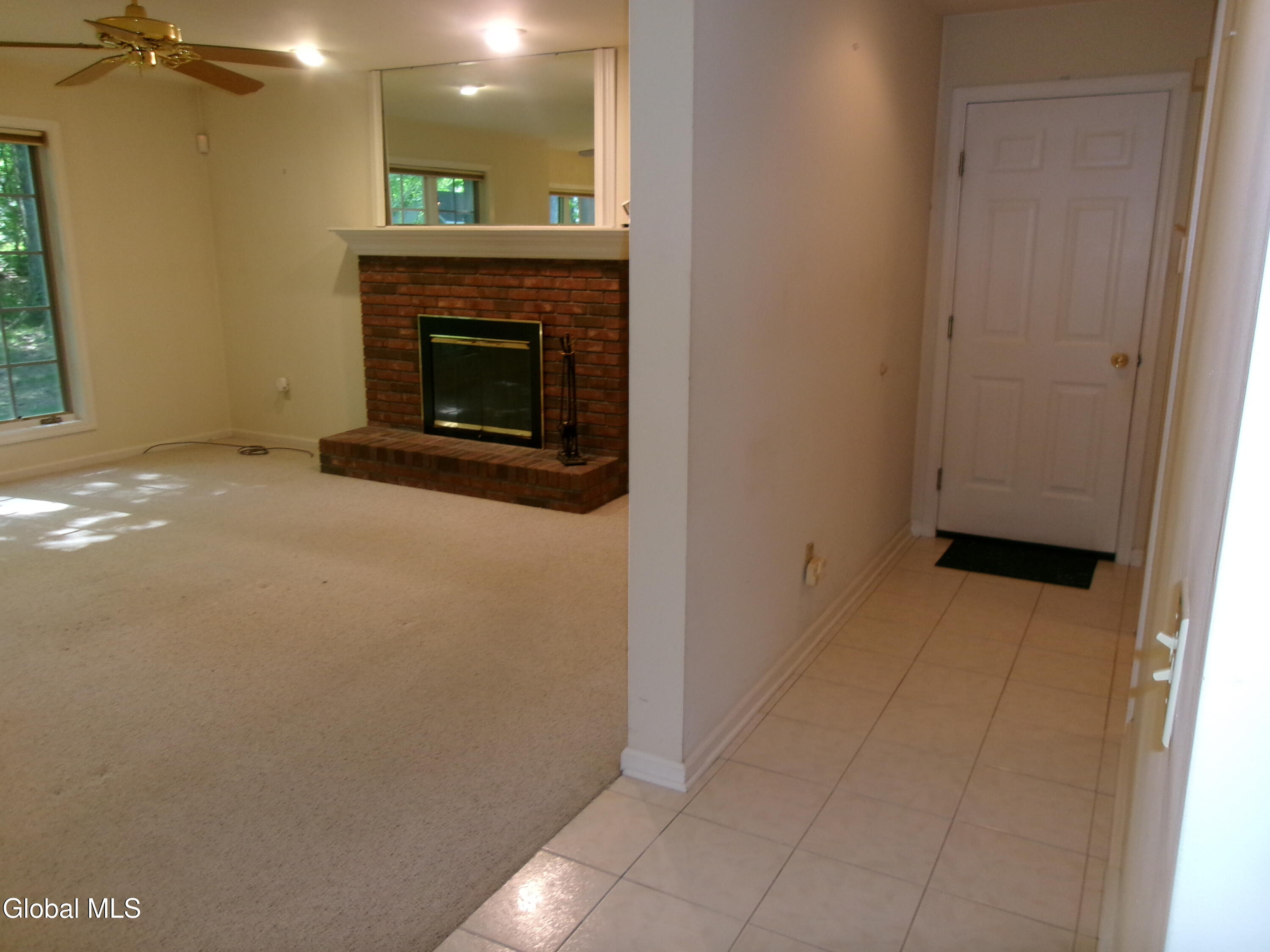 15 Pinecrest Drive Schenectady NY 12309