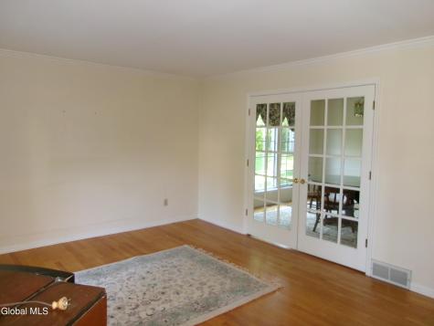 15 Pinecrest Drive Schenectady NY 12309