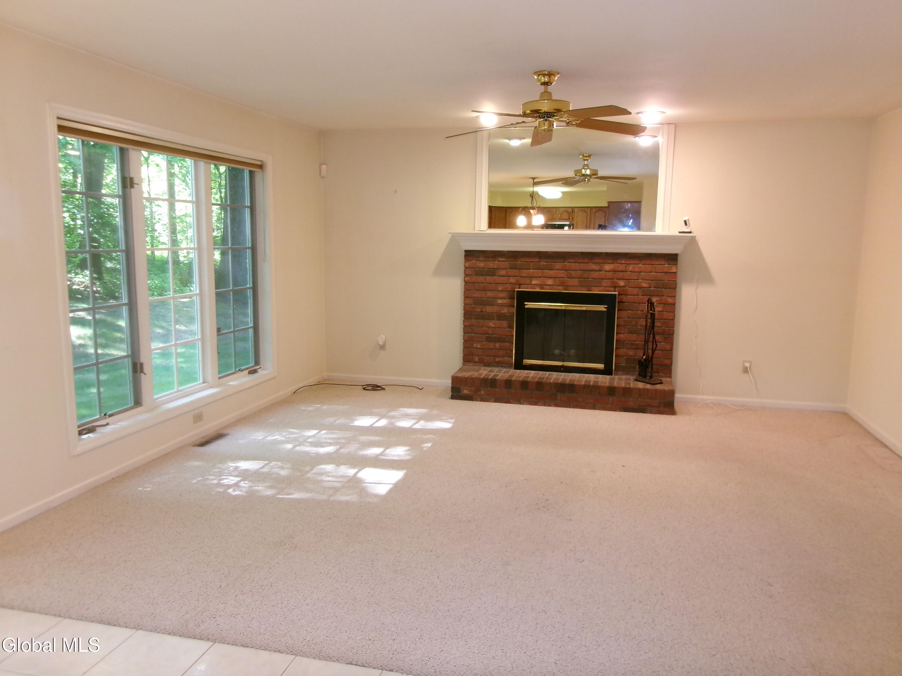 15 Pinecrest Drive Schenectady NY 12309