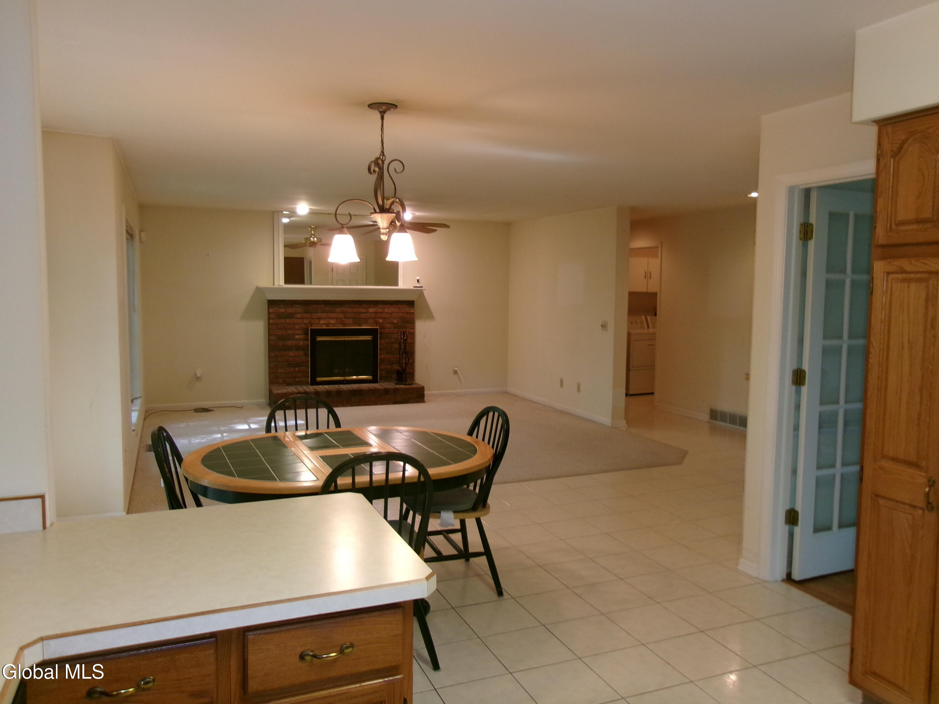 15 Pinecrest Drive Schenectady NY 12309