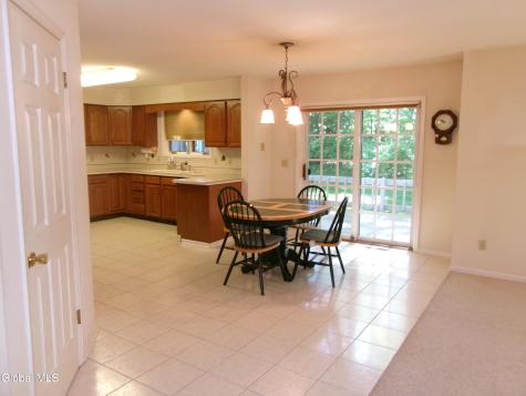 15 Pinecrest Drive Schenectady NY 12309