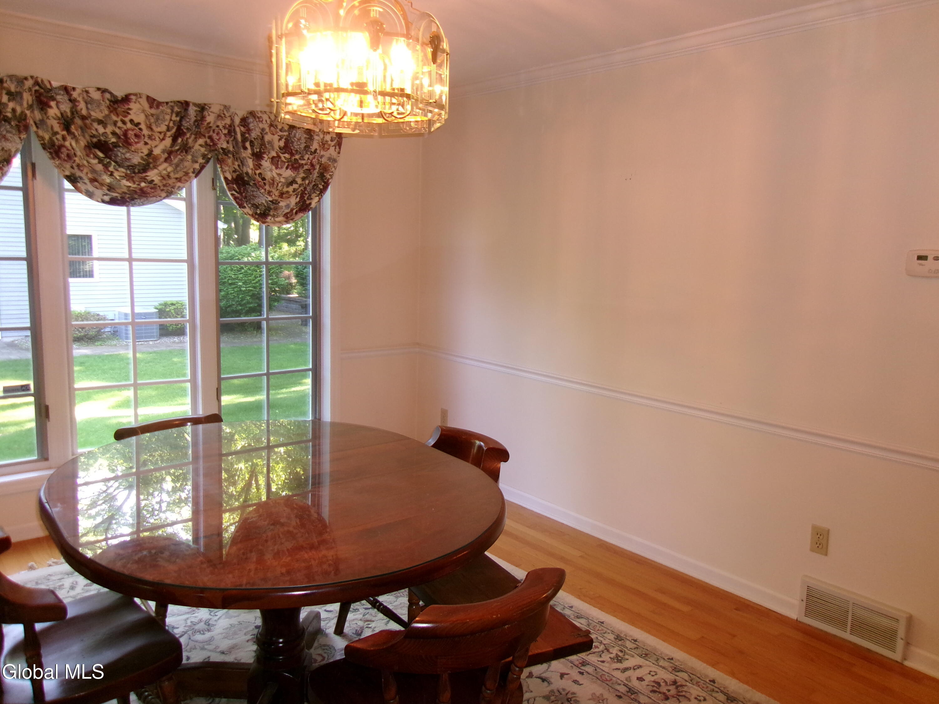 15 Pinecrest Drive Schenectady NY 12309