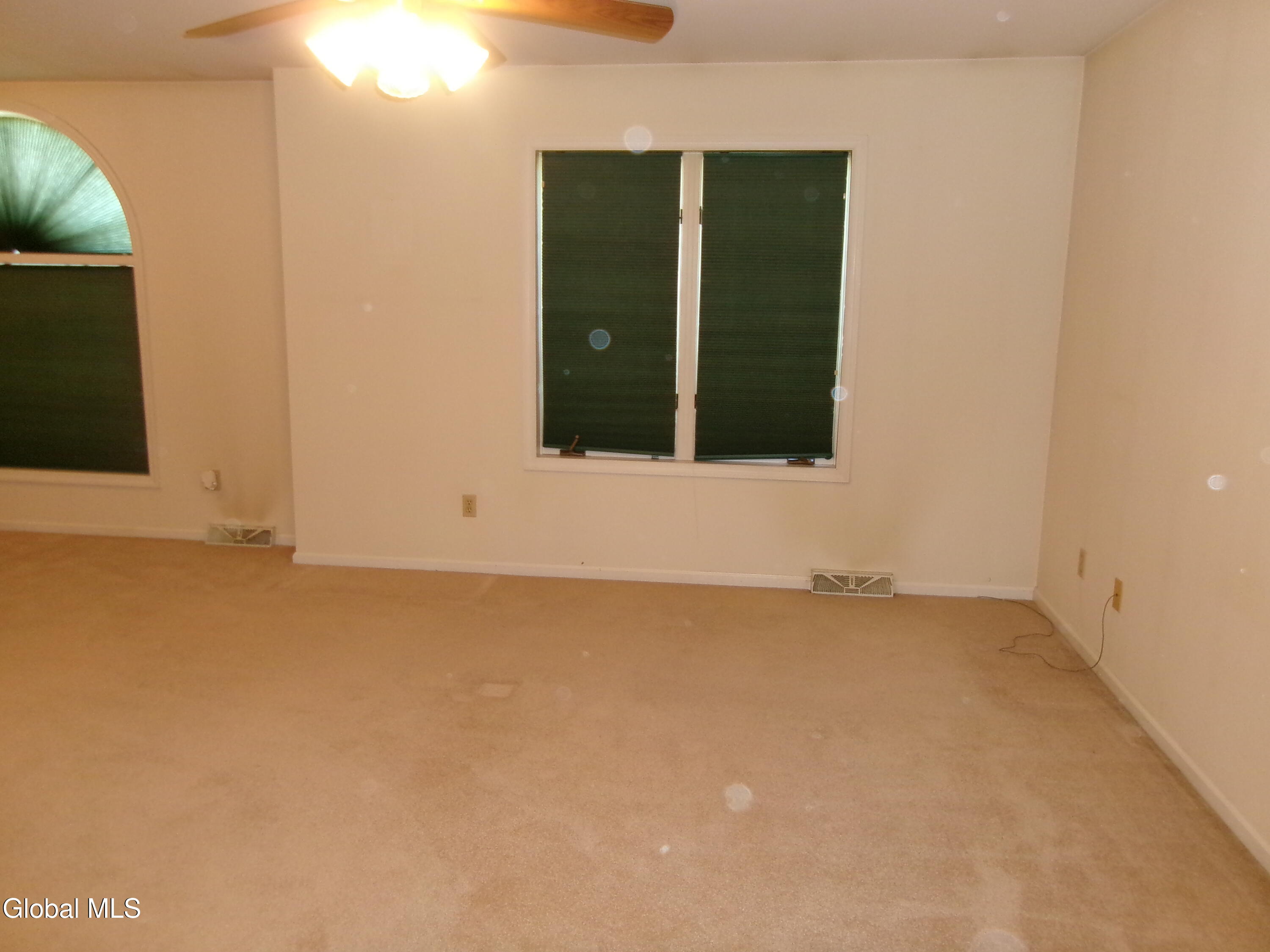 15 Pinecrest Drive Schenectady NY 12309