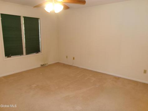 15 Pinecrest Drive Schenectady NY 12309