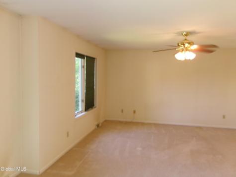 15 Pinecrest Drive Schenectady NY 12309
