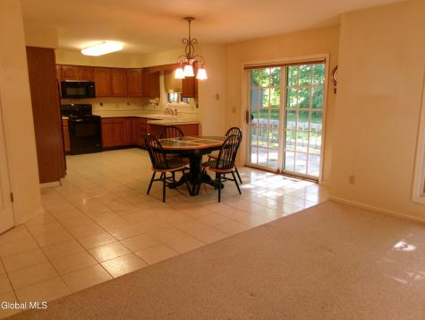 15 Pinecrest Drive Schenectady NY 12309