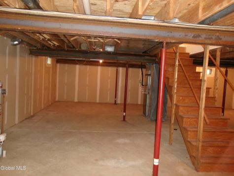 15 Pinecrest Drive Schenectady NY 12309