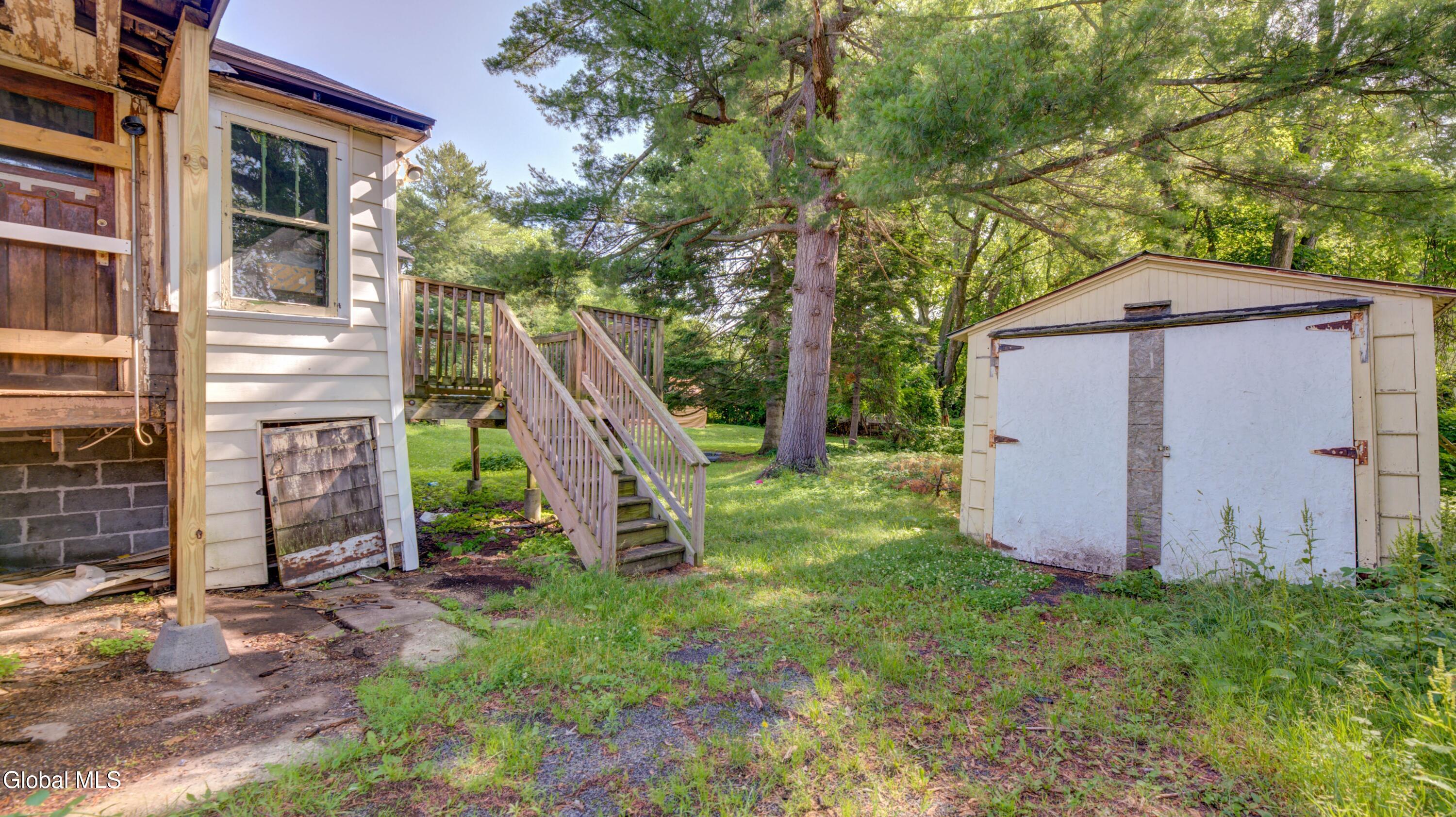 8 Mckinley Place Gloversville NY 12078
