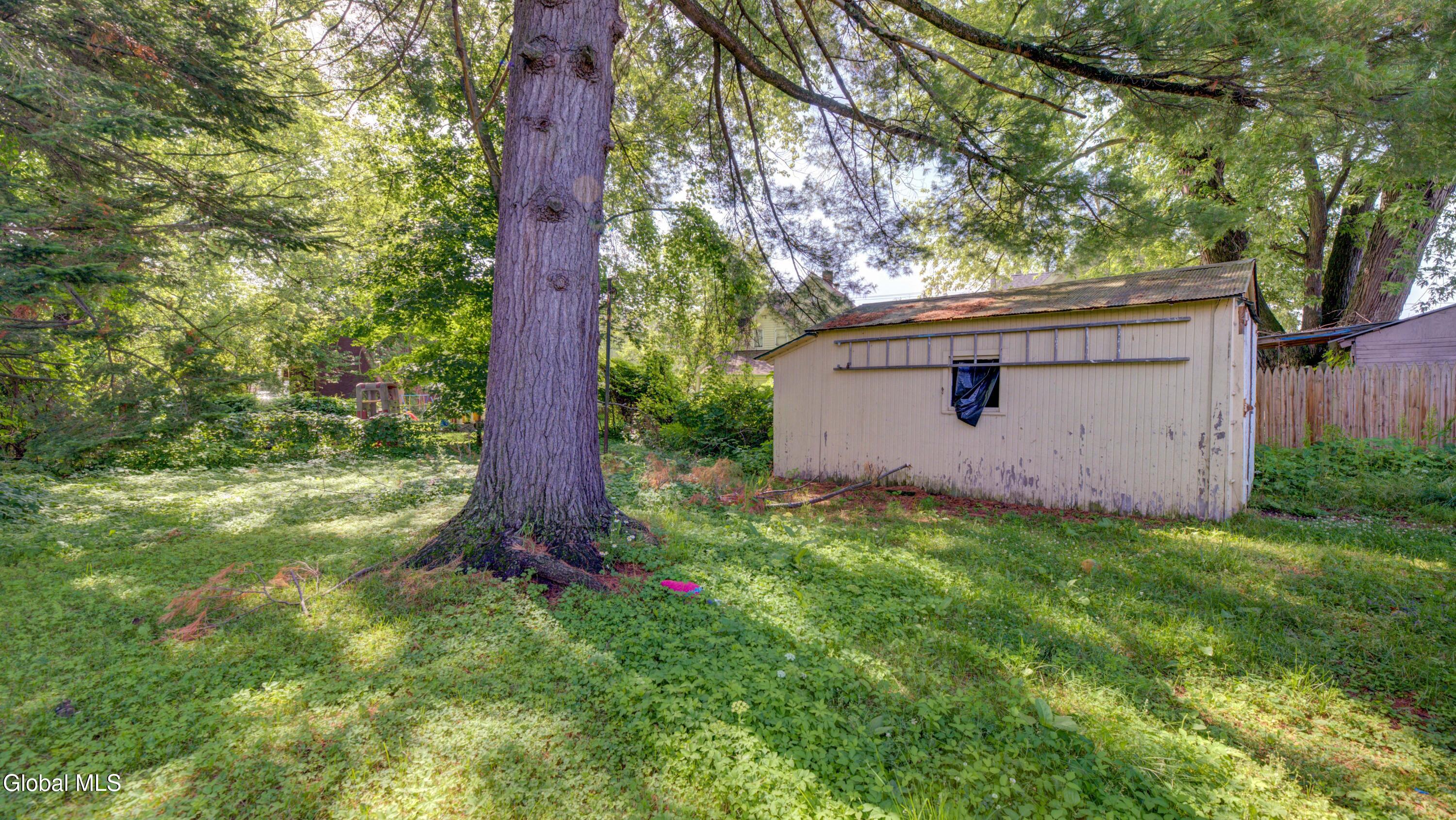 8 Mckinley Place Gloversville NY 12078