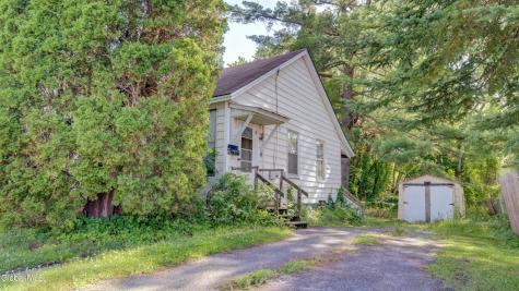 8 Mckinley Place Gloversville NY 12078
