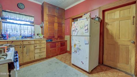 8 Mckinley Place Gloversville NY 12078