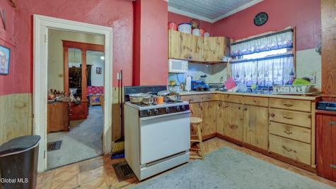 8 Mckinley Place Gloversville NY 12078