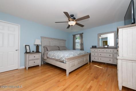 104 Mountainview Court Guilderland NY 12084