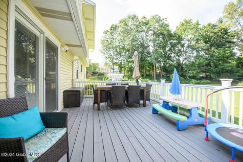 104 Mountainview Court Guilderland NY 12084