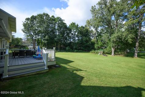 104 Mountainview Court Guilderland NY 12084