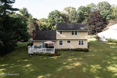 104 Mountainview Court Guilderland NY 12084
