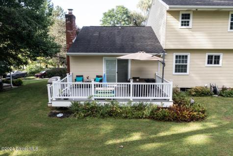 104 Mountainview Court Guilderland NY 12084