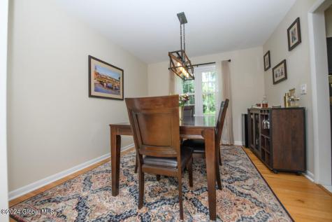 104 Mountainview Court Guilderland NY 12084