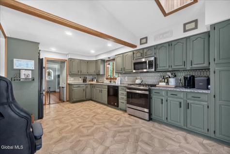 1932 Tower Avenue Schenectady NY 12304