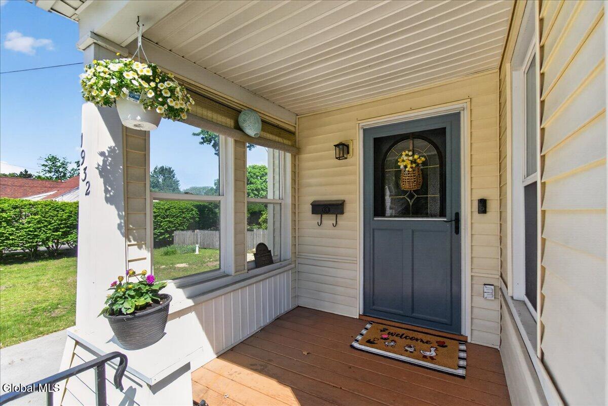 1932 Tower Avenue Schenectady NY 12304