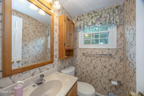 48 Bayberry Drive Halfmoon NY 12065