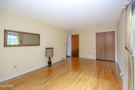 48 Bayberry Drive Halfmoon NY 12065