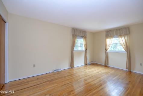 48 Bayberry Drive Halfmoon NY 12065