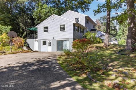 48 Bayberry Drive Halfmoon NY 12065