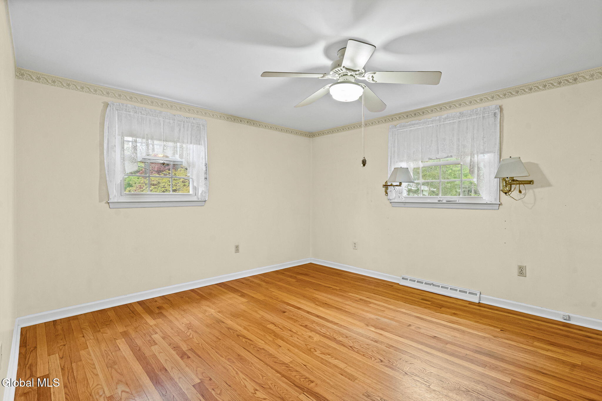 8 Lancaster Drive Glenville NY 12302