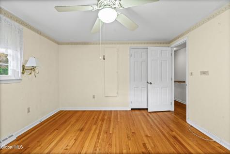 8 Lancaster Drive Glenville NY 12302