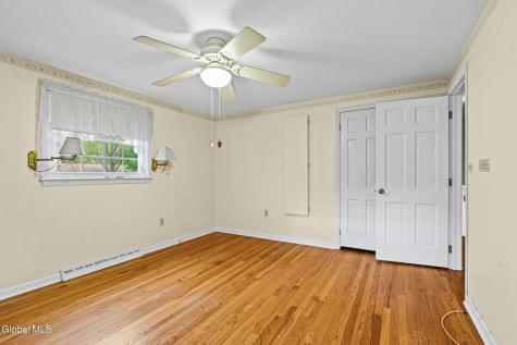 8 Lancaster Drive Glenville NY 12302