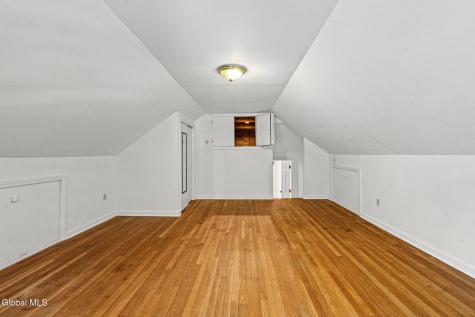 8 Lancaster Drive Glenville NY 12302