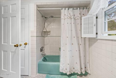 8 Lancaster Drive Glenville NY 12302