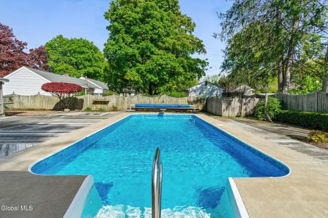 8 Lancaster Drive Glenville NY 12302