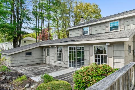 8 Lancaster Drive Glenville NY 12302