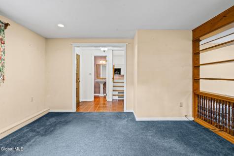 8 Lancaster Drive Glenville NY 12302