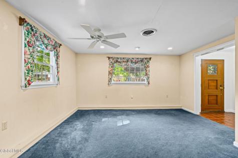 8 Lancaster Drive Glenville NY 12302