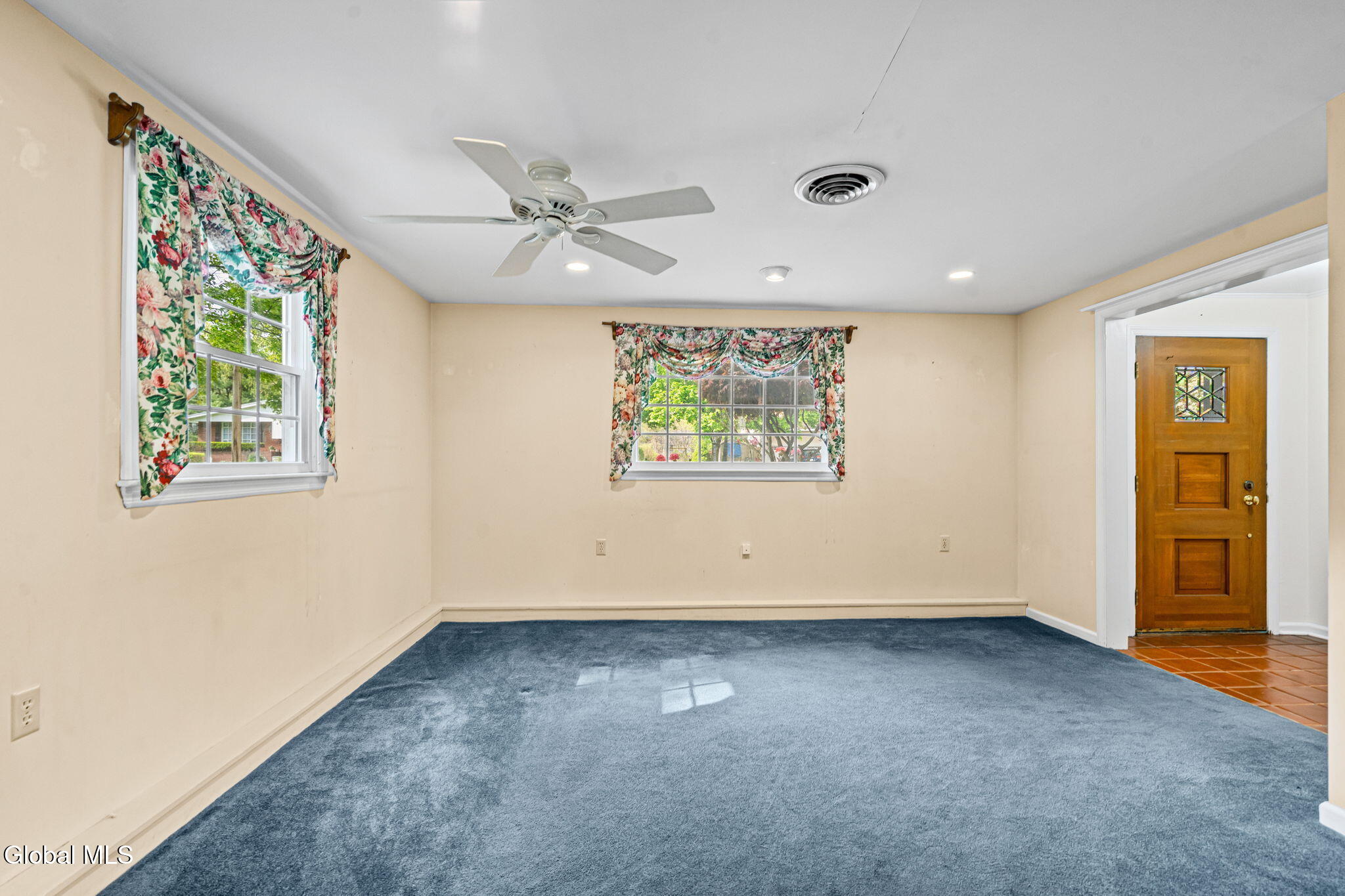 8 Lancaster Drive Glenville NY 12302