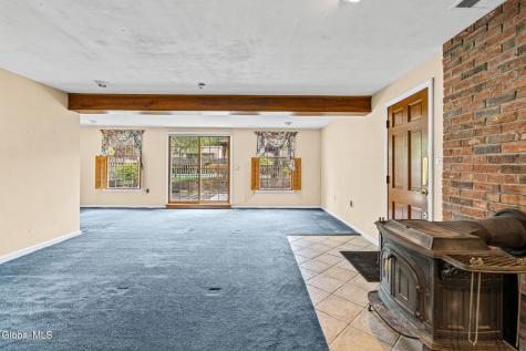 8 Lancaster Drive Glenville NY 12302