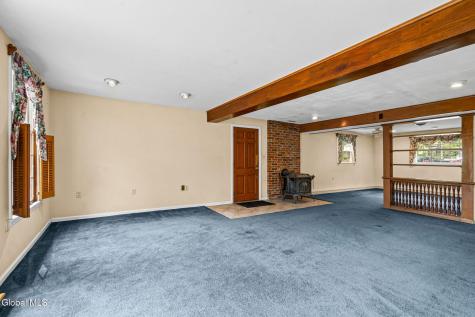 8 Lancaster Drive Glenville NY 12302