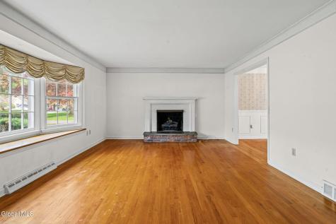 8 Lancaster Drive Glenville NY 12302