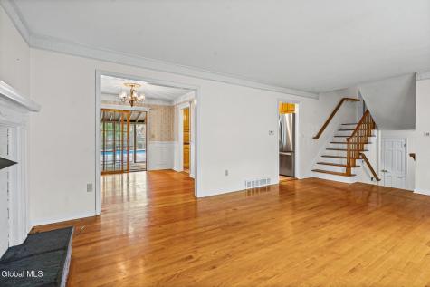 8 Lancaster Drive Glenville NY 12302