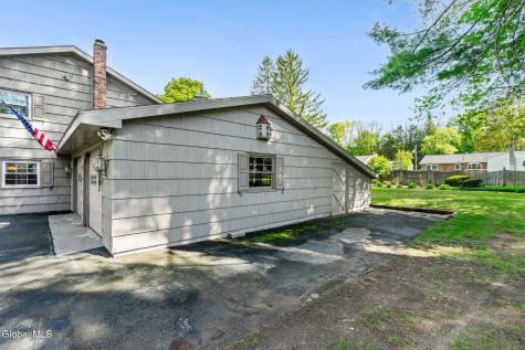 8 Lancaster Drive Glenville NY 12302
