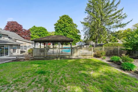 8 Lancaster Drive Glenville NY 12302