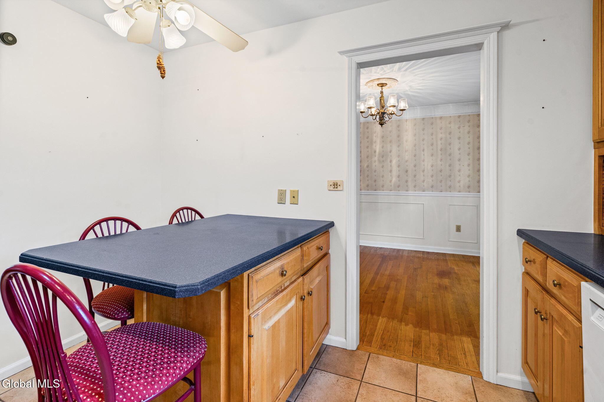 8 Lancaster Drive Glenville NY 12302