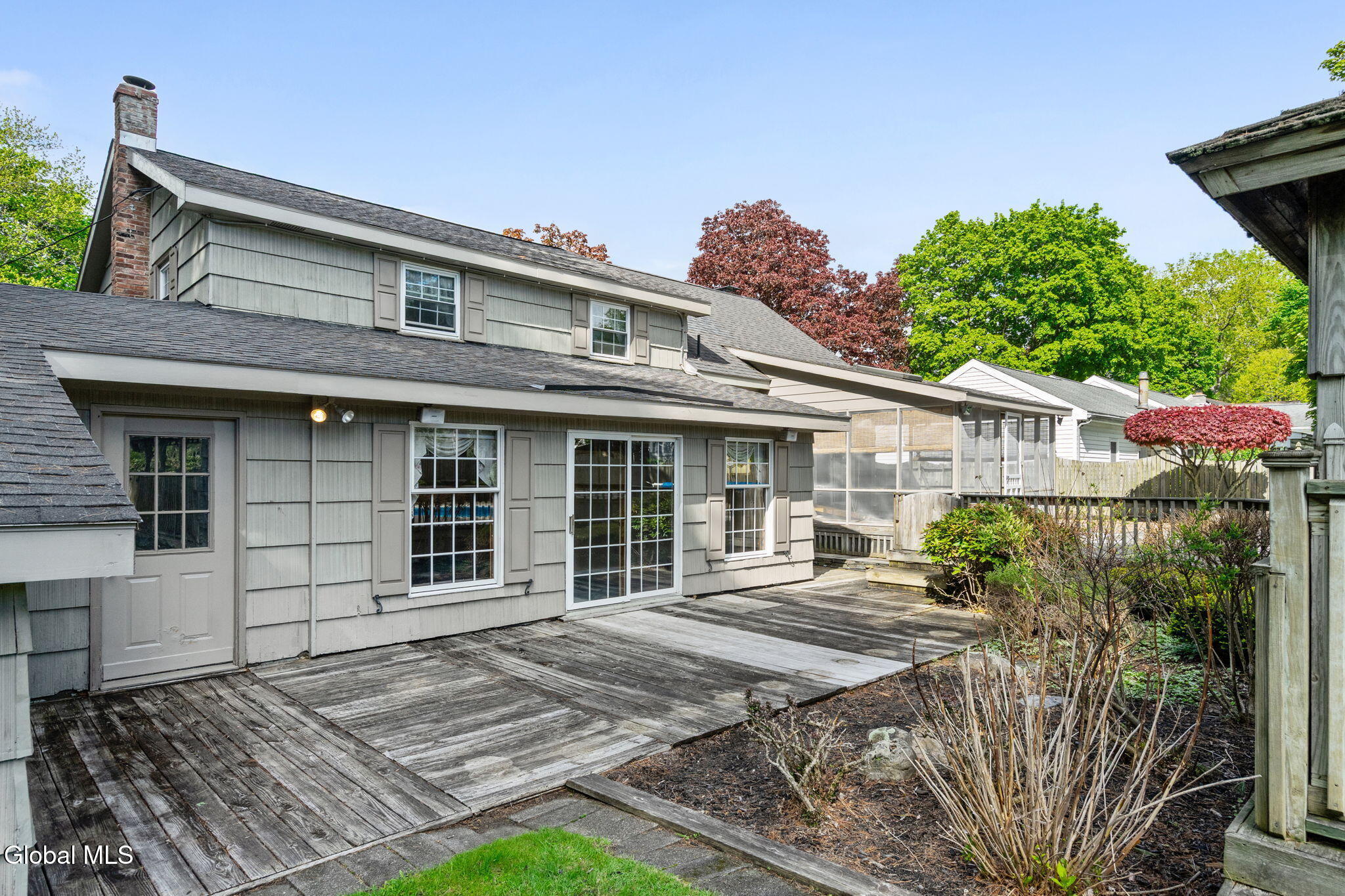 8 Lancaster Drive Glenville NY 12302