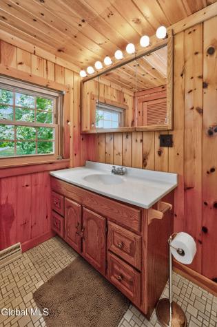 294 Poyneer Road Nassau NY 12123