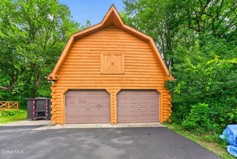 294 Poyneer Road Nassau NY 12123