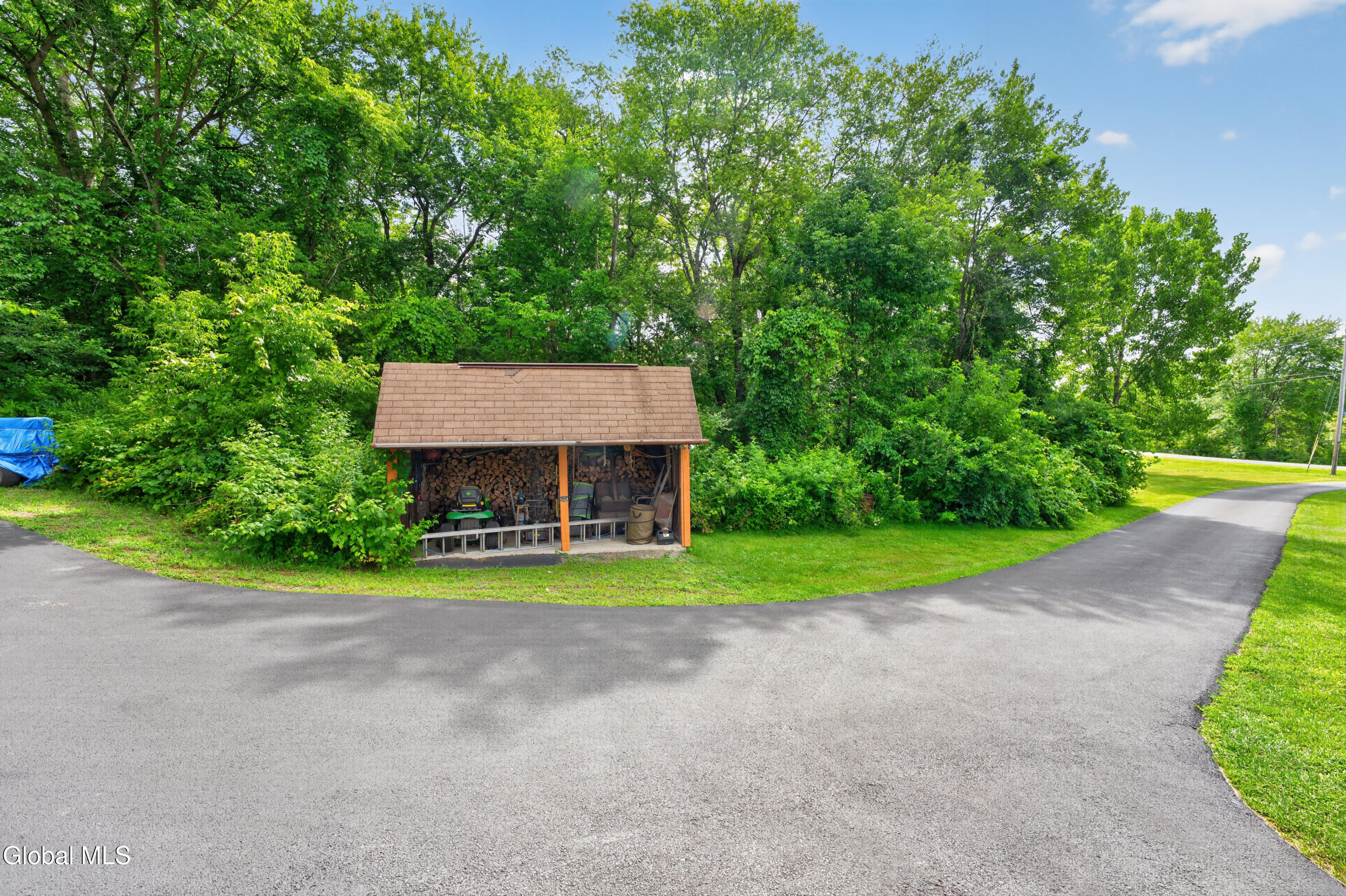 294 Poyneer Road Nassau NY 12123
